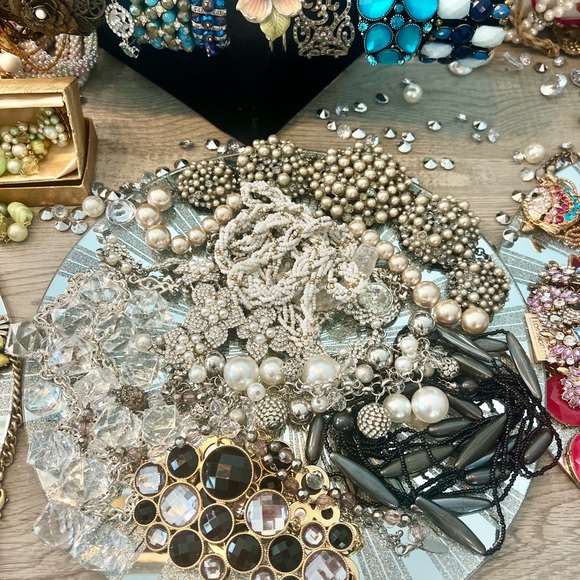 MY 1ST JEWELRY SHOW!!!! PLEASE LIKE TO BE NOTIFIED OF MY LIVE SHOW!!! - Picture 13 of 17